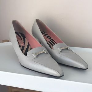 Escada heather grey leather 1in heels
